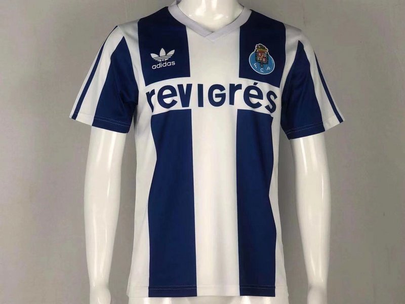 90-93 Porto home